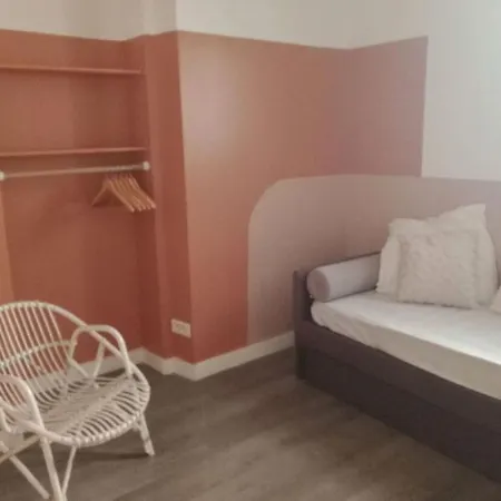 150 M Du Port Et De La De Apartment